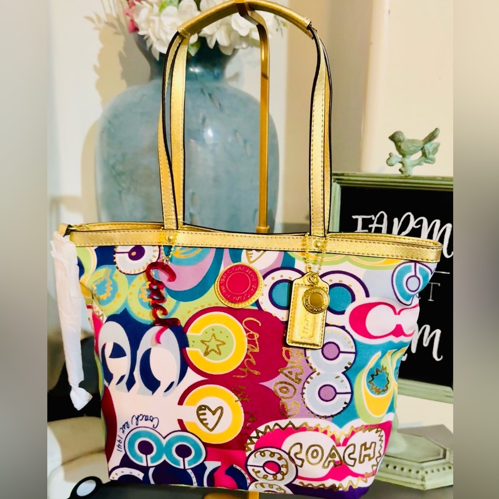Coach Poppy C Graffiti bag 2012, top zip, gold leather F19434 - NEW With Tags - Picture 13 of 16